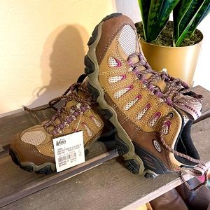 New-Oboz Sawtooth Low BDry Hiking Shoes-Women